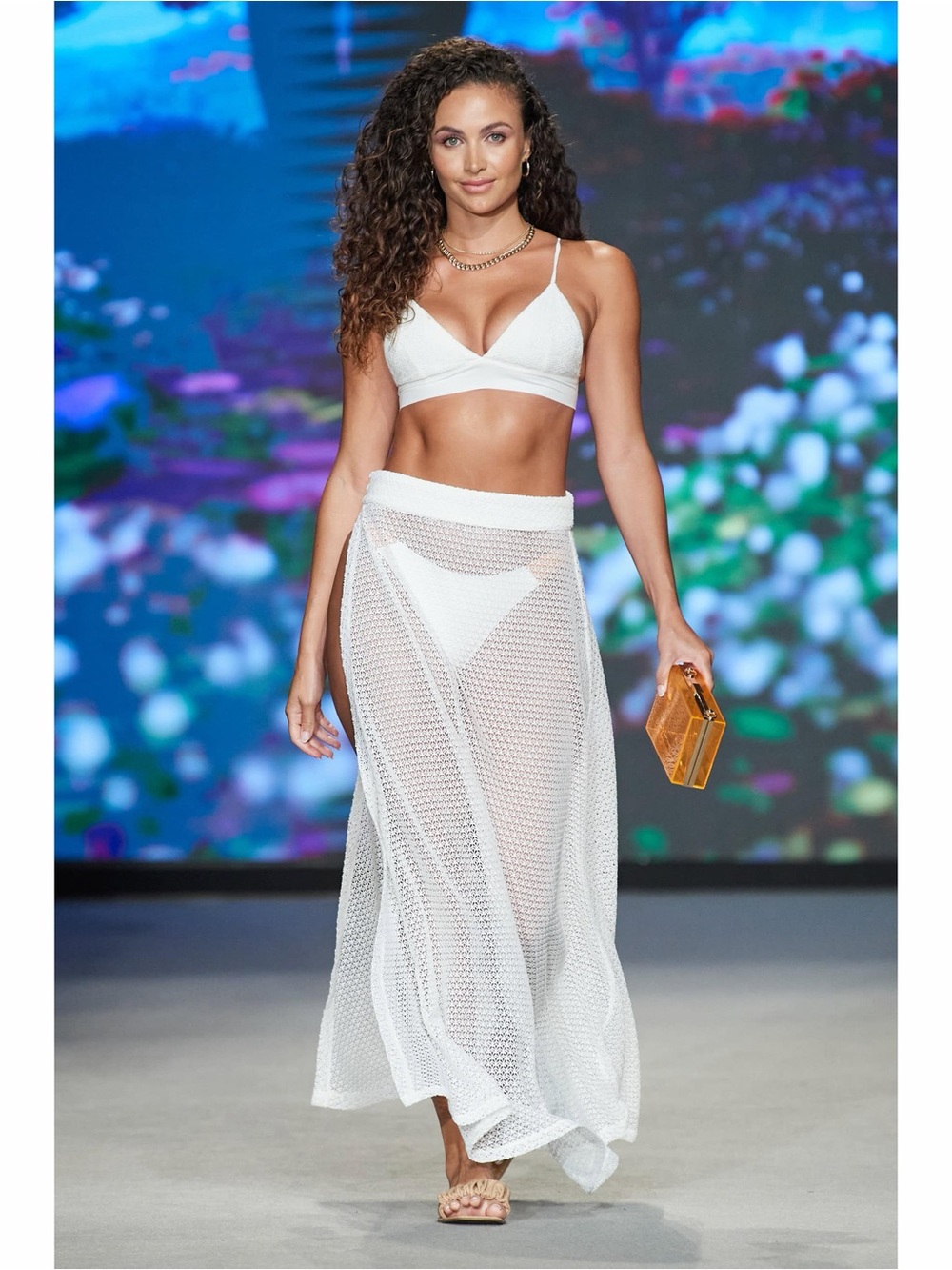 NWT Sinesia Karol Designer Swim Liz Crochet Lace Triangle Bikini Top Size Large